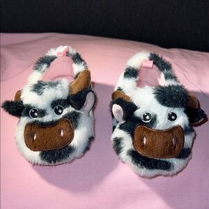 Wonder Nation Black and White Cow Kids Slippers